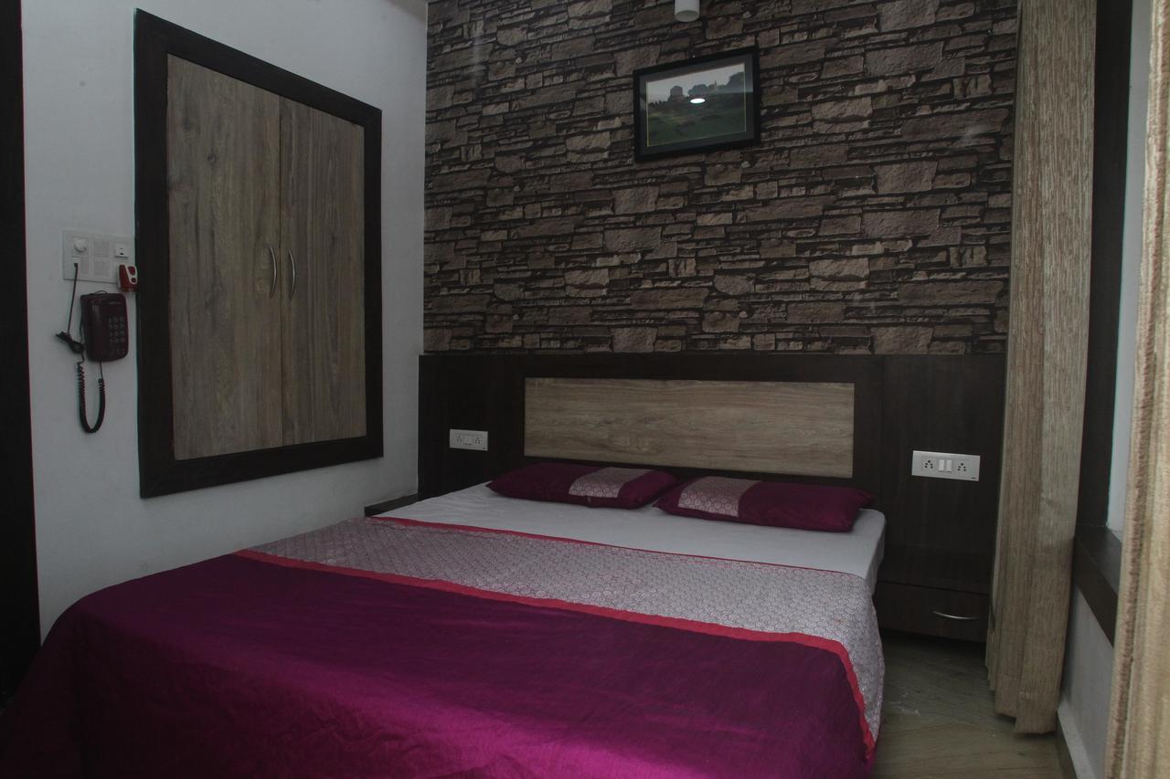 Alakhnanda Guest House Varanasi Exteriör bild