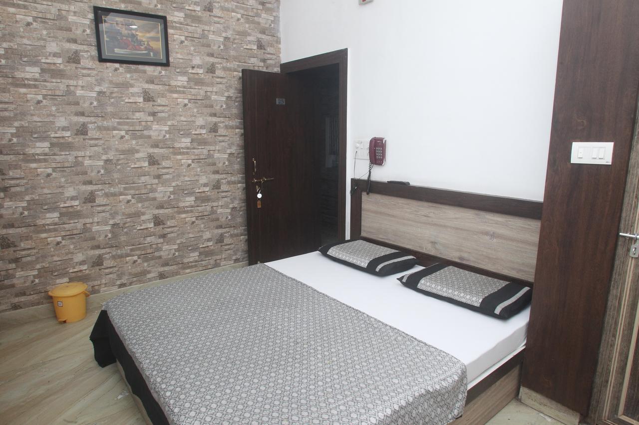 Alakhnanda Guest House Varanasi Exteriör bild
