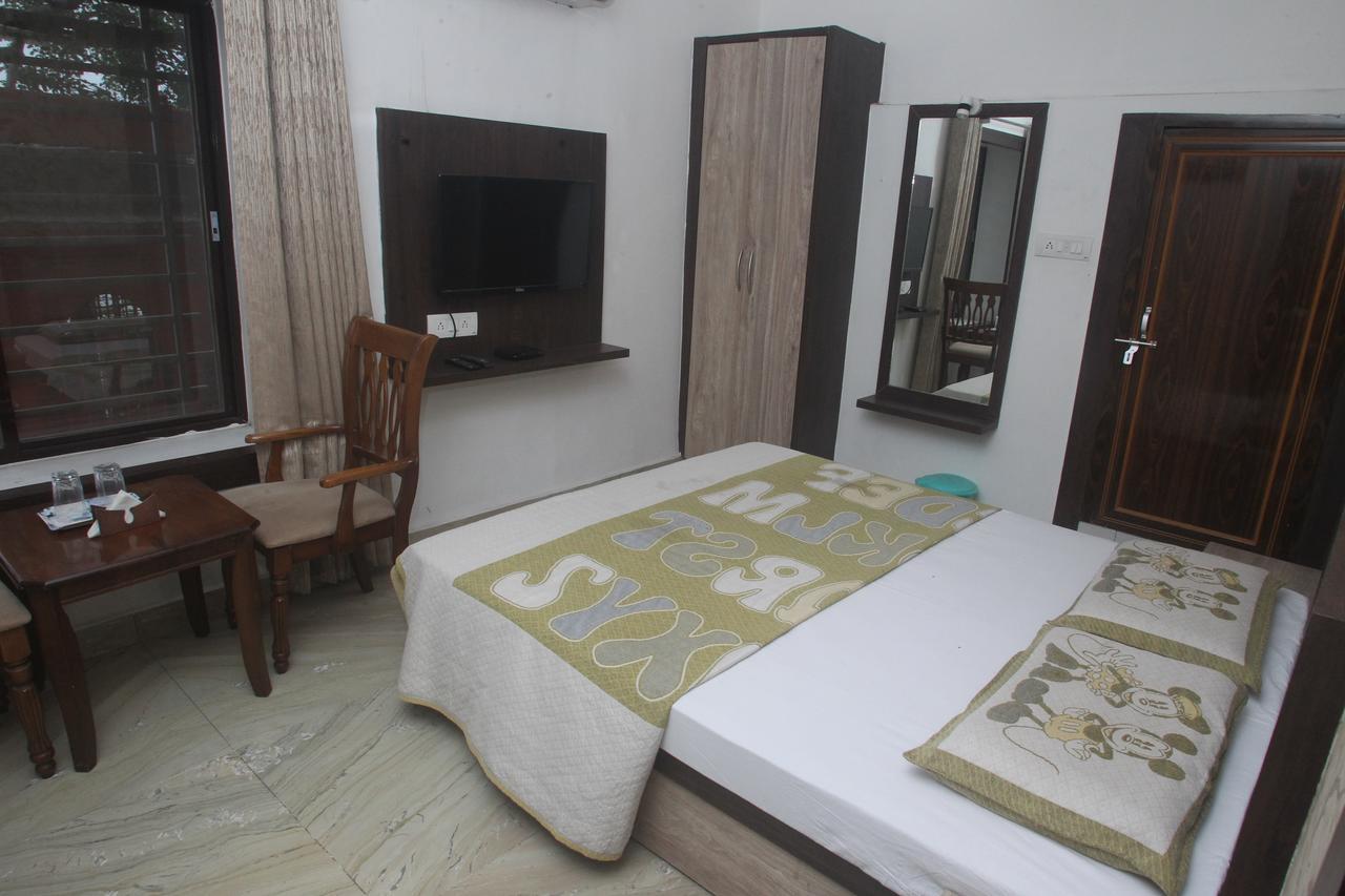 Alakhnanda Guest House Varanasi Exteriör bild