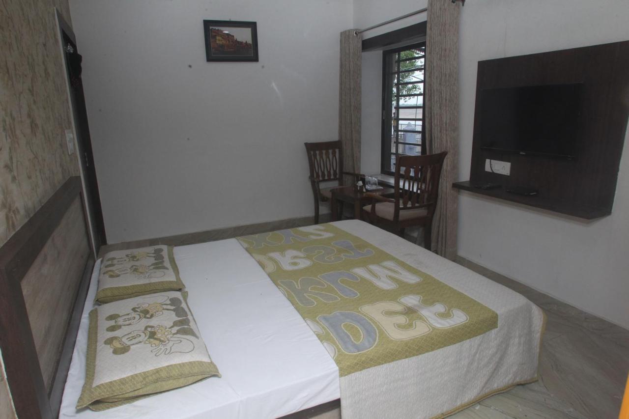 Alakhnanda Guest House Varanasi Exteriör bild